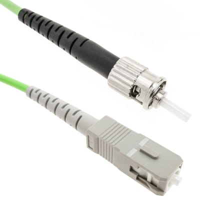 BeMatik - OM5 multimode simplex 50µm / 125µm ST / PC naar SC / PC 100Gb 50cm glasvezelkabel