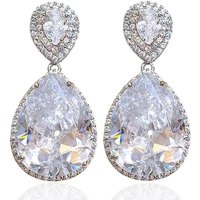 Huitan Grote Waterdruppel Zirconia Hangende Oorbellen Dames voor Verloving Bruiloft Feest Accessoires Luxe Zilverkleurige Sieraden white
