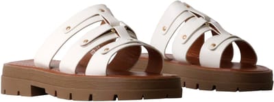 Sandalen om aan te trekken