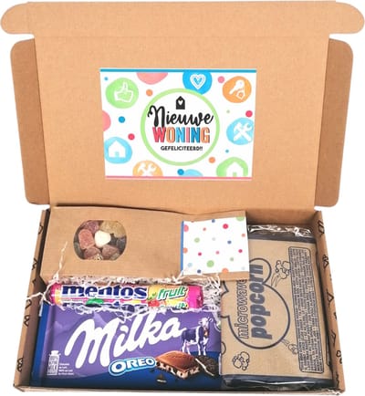 Nieuwe woning brievenbus cadeau - Nieuwe woning gefeliciteerd - Milka Oreo - Popcorn - Mentos - Tum Tum - Cadeau