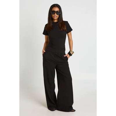 boohoo Dames Co-ord Set Met Schoudervulling, Gerimpeld T-shirt En Rechte Broek Met Wijde Pijpen | Zwart | Maat: 34
