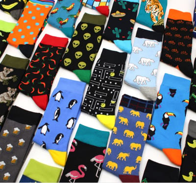 Heren Sokken - 10 paar - grijs - zwart - blauw - bruin - vlauw - groen - mix - met leuke print - 40 - 46 - cadeau voor hem - geschenk man - Kerst cadeau - verjaardagscadeau - gift - giftbox
