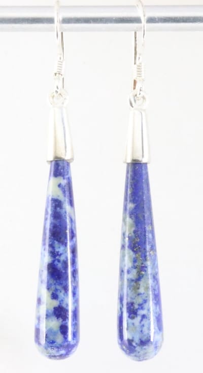 Lange zilveren pegel oorbellen met lapis lazuli