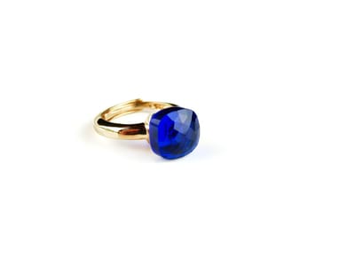 Ring in zilver geelgoud verguld model pomellato kobalt blauwe steen