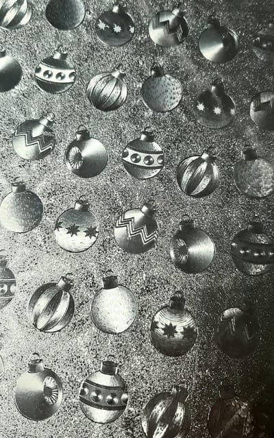 11-170-1011 - holografisch metallic papier kerstbal - zilver kerstballen - knutselen kerst - 5 vel A4 hobbykarton