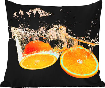 Tuinkussen - Sinaasappel - Stilleven - Water - Zwart - Fruit - 40x40 cm - Weerbestendig