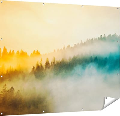 Gards Tuinposter Kleurrijke Zonsopgang in het Bos met Mist - 150x120 cm - Tuindoek - Tuindecoratie - Wanddecoratie buiten - Tuinschilderij