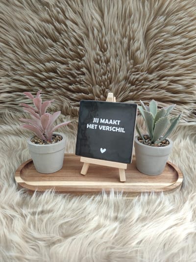 Robuust Wenstegeltje "Jij Maakt Het Verschil" – Hip trendy tegeltje – 10x10 cm – Wanddecoratie – Cadeau – Sfeervol en Persoonlijk - Vriend(in) – Trendy nu – Decoratief Tegeltje met Standaard – Cadeau Idee