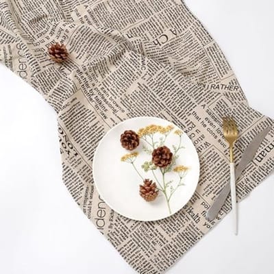 stoffen servetten, duurzame fotografie achtergrond stof vintage Engelse krant placemats voor eettafel Photo Studio