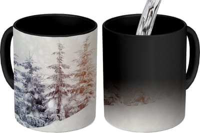 Magische Mok - Foto op Warmte Mokken - Koffiemok - Boom - Sneeuw - Winter - Magic Mok - Beker - 350 ML - Theemok