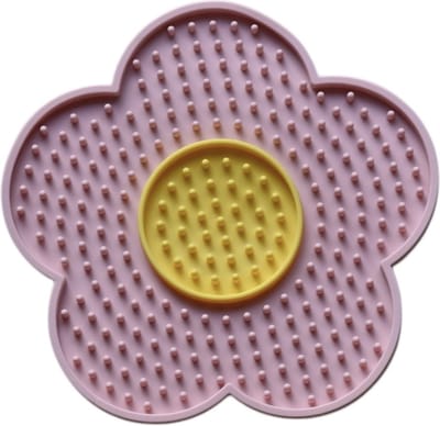 Likmat bloem - Likmat hond - Anti schrokbak hond - Slowfeeder hond - Voerbak hond - Denkspel hond - Snuffelmat - Voerpuzzel - Likmatten - Antischrok voerbak - Roze - Trimmi