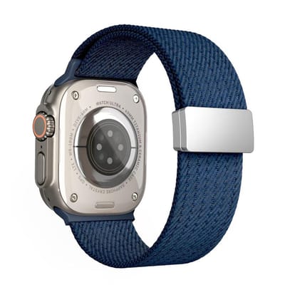 Nylon bandje - geschikt voor Apple Watch 1/2/3/4/5/6/7/8/9/10/11/ SE (1,2,3) met maat 38 mm / 40 mm / 41 mm en 42 mm (Watch 10/11) - magneetsluiting - blauw