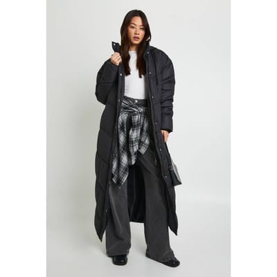 boohoo Dames Lange capuchon met quilt-detail maxi donsjas | Black | Maat: 6