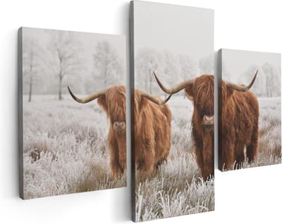 Artaza Canvas Schilderij Drieluik Twee Schotse Hooglander Koeien In De Wei - 90x60 - Foto Op Canvas - Canvas Print