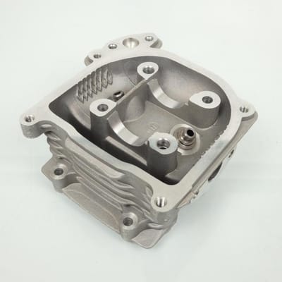 Culasse Générique pour scooter Chinois 50 GY6 soupape Ø20/18mm anti pollution