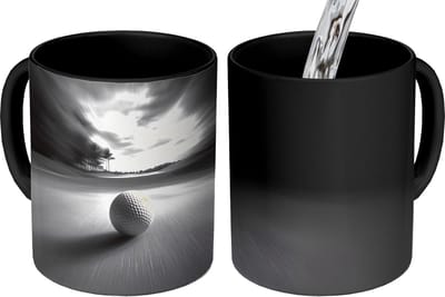 Magische Mok - Foto op Warmte Mokken - Koffiemok - Golfbal - Wazig - Zwart - Magic Mok - Beker - 350 ML - Theemok