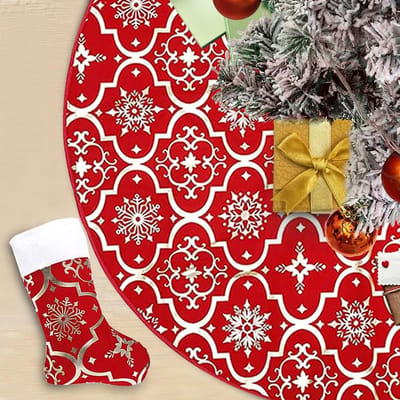Kerstboomdeken van 48 inch in rood met dennenboomontwerp, kerstboomrok en sneeuwdeken, inclusief kerstkousen en pluche details