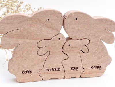 Paasdecoratie gepersonaliseerd in hout | Paascadeau | Hanger Pasen met naam | Pasen | Pasen hanger | Houten aanhangwagen | Paasnest | paasmandje/houten konijnen familie