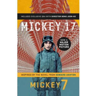 Mickey7 door Edward Ashton Paperback Boek 9781837866274