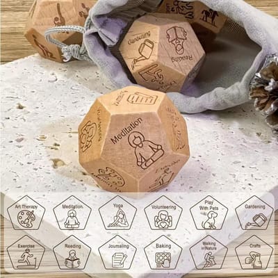 dobbelstenen voor een romantische avond voor stellen, houten dobbelstenen met voedselthema, dobbelstenen voor hem en haar, cadeau-ideeën voor stellen, dobbelspelletjes met voedselthema, verjaardagscadeaus en Valentijnsdagcadeaus.