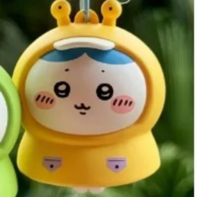 Série Imperméable Chiikawa Porte-clés Lumineux – Mignon Usagi Hachiware ABS PVC Pendentif Dessin Animé Thème Été Ornement Nuage Cadeau beige
