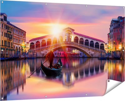 Gards Tuinposter Gondel bij de Rialtobrug in Veneti�, Itali� - 150x100 cm - Tuindoek - Tuindecoratie - Wanddecoratie buiten - Tuinschilderij