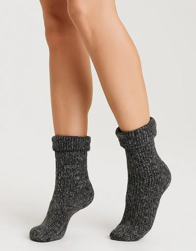 Apollo warme anti slip huissokken - Bedsokken dames en heren - Grip sokken - slaapsokken - 46 - Zwart