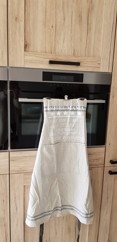 Keukenschort grappige tekst bedrukt Hotel Mama / oma katoenen Keuken BBQ Schort Kookschort Kokschort | schort Kookschort Kokschort | Moederdag Vaderdag Cadeau voor Mama papa opa Oma vrouw dames man tekstbord plekje spreukbord moeder