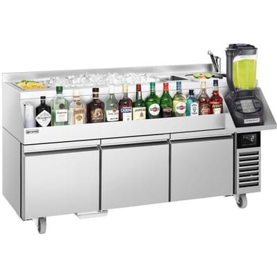 GGM Gastro Bar-Cocktail-Getränkekühltisch - 1600mm - 235 Liter - 3 Schubladen & 230V Steckdose Zilver