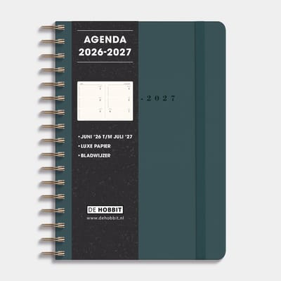 Hobbit - Luxe Agenda 2026-2027 - Agenda A5 (14,8 x 21 cm) - 1 week op 2 pagina's - Spiraal Agenda - Harde Kaft - Suèdelook Donkergroen