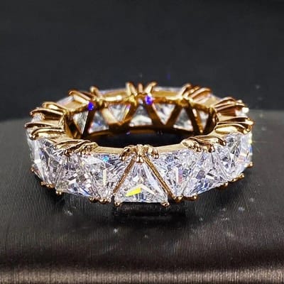 Huitan Luxe Trouwring Belofte Ringen voor Vrouwen Uniek Driehoek Zirkonia Ontwerp Topkwaliteit Nieuwe Trendy Sieraden Dropship 12 gray