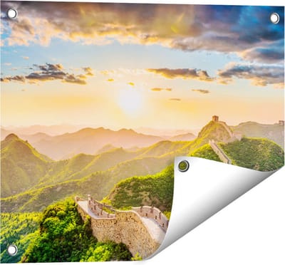 Gards Tuinposter De Chinese Muur door de Bergen met Zon - 50x40 cm - Tuindoek - Tuindecoratie - Wanddecoratie buiten - Tuinschilderij