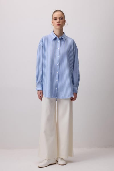Touché Privé - Oversized blouse met fijne strepen - Blauw - Dames