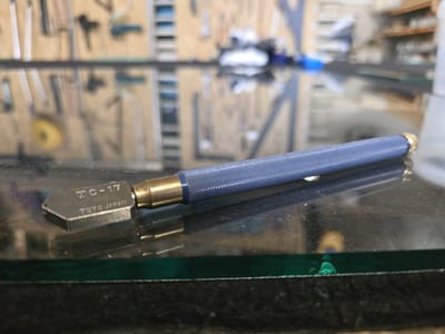 Professionele Glassnijder Toyo TC 17 - Toyo glassnijder - Glas snijden - TC-17 - Glassnijder - Professioneel glas snijden - glas leren snijden - Tegelsnijder - Diamant glassnijder - glas snijden - glas bewerken - glas pen