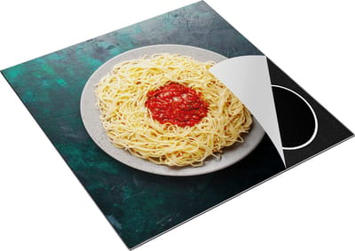Chefcare Inductie Beschermer Pasta met Tomatensaus op Donker Groene Marmer - 78x78 cm - Afdekplaat Inductie - Kookplaat Beschermer - Inductie Mat