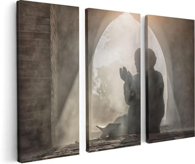 Artaza Canvas Schilderij Drieluik Biddende Man In Een Oude Moskee  - 120x80 - Foto Op Canvas - Canvas Print