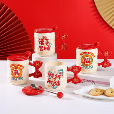 Bruiloft Souvenir Cadeaus Keramische Kop Hoog Uitziend en Hittebestendig Meisjes Koppels met Deksel Mokken voor Huishoudelijk Gebruik 450ML red