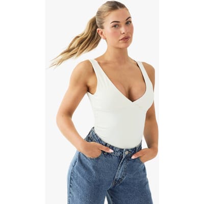 boohoo Dames Buttery Soft Built in Gewatteerde V-hals Vest Top | Creme | Maat: 40