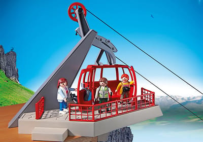 Bergstation met kabelbaan / Téléphérique