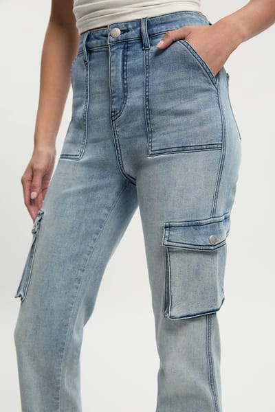 boohoo Dames Midden Taille Cargo Flare Jeans | Vintage Wash | Maat: 6