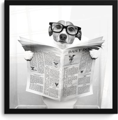 Poster in lijst - Fotolijst 40x40 cm - Posters - Hond - Krant - Toilet - Zwart wit - Dieren - Posterlijst zwart - Wanddecoratie badkamer - Muurdecoratie WC - Decoratieve accessoires - Toilet muur decoratie