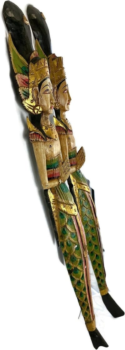 houten beeld / houten sculptuur / handgemaakt beeld / houten kunst /