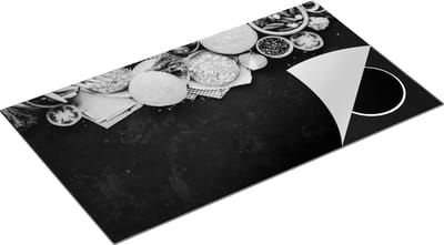 Chefcare Inductie Beschermer Hamburger Ingrediënten op een Marmeren Plaat - Zwart Wit - 90x50 cm - Afdekplaat Inductie - Kookplaat Beschermer - Inductie Mat