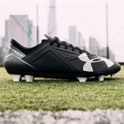 Under Armour SpotLight Pro 2.0 - Voetbalschoenen - Maat 42.5 - Unisex - Zwart/Wit