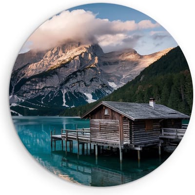 Saammp Muurcirkel Hout - Landschap - Huis tussen de bergen - Natuur - Ø 90 - Wandcirkel - Wanddecoratie Cirkel - Muurdecoratie Woonkamer - Slaapkamer decoratie - Rond Schilderij