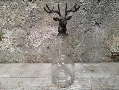 ZoeZo Design - decoratie fles - decoratieve fles - glazen fles - sierfles - met metalen dop - stop - rendier - zwart rendier - 24 x 10 x 8 cm
