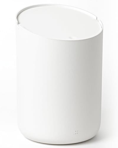 Kleine Tafel Afvalbak 'Tove' - 15L | Exclusieve Mini Cosmetica-Emmer Design - Afvalbak Voor Badkamer Keuken & Bureau | Antislip Binnenemmer | Wit
