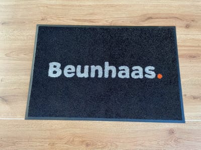 ADmat | deurmat Beunhaas | zwart | 75x50cm |