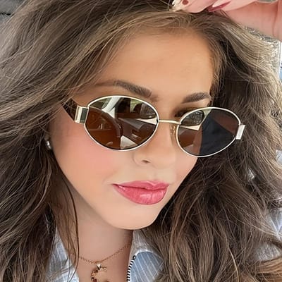 Lunettes Ovales Dorées Rétro pour Femmes Lunettes Décoratives Élégantes pour Tenues Décontractées Formelles beige
