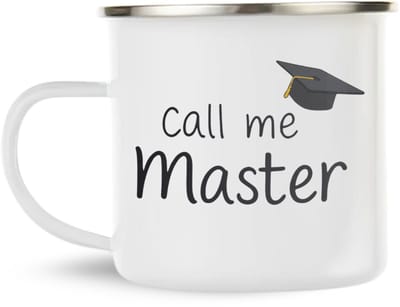 NietMokken.nl - Geslaagd Beker – Call me Master – Grappige mok voor afgestudeerde – Leuk cadeau voor afstuderen of masterdiploma – Emaille mok 360 ml – Aan beide zijden bedrukt – Lichtgewicht en duurzaam - Geslaagd cadeau